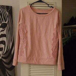 Pink sweater with lace design S